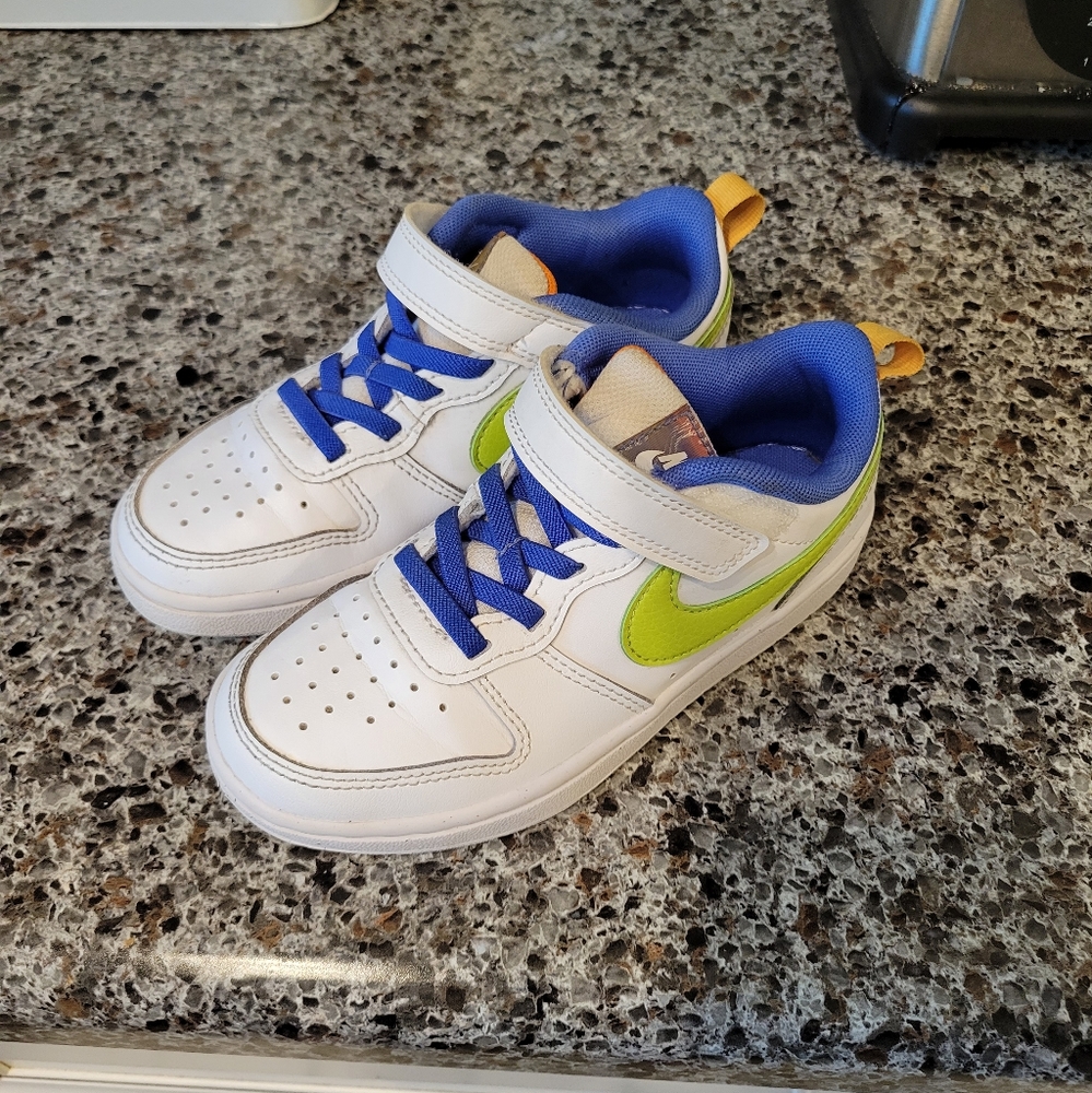 Nike shoes